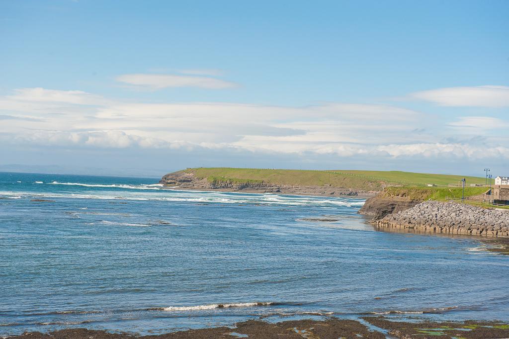 Allingham Arms Hotel Bundoran Zimmer foto